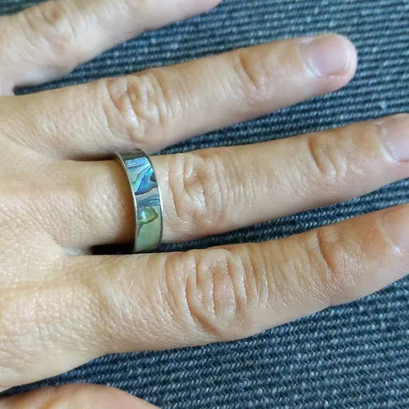 Abalone Ring - Picture 2 of 4